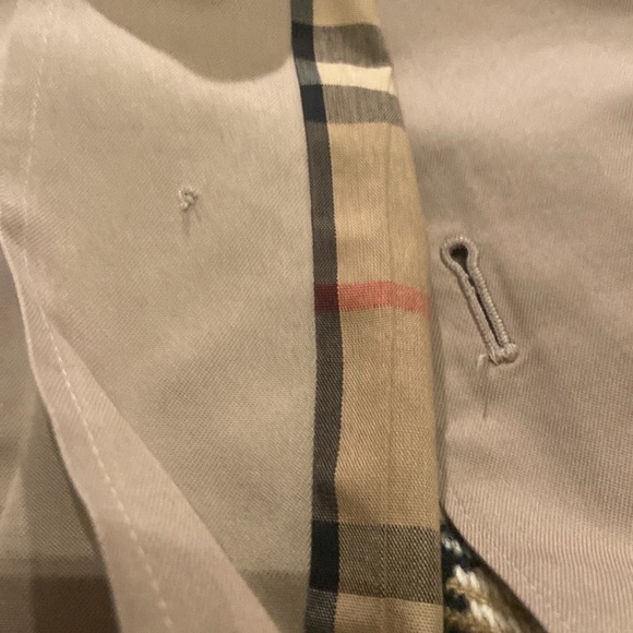 COPY - EUC. Luxury Classic Burberry 🧥Coat (unisex) - Picture 8 of 9